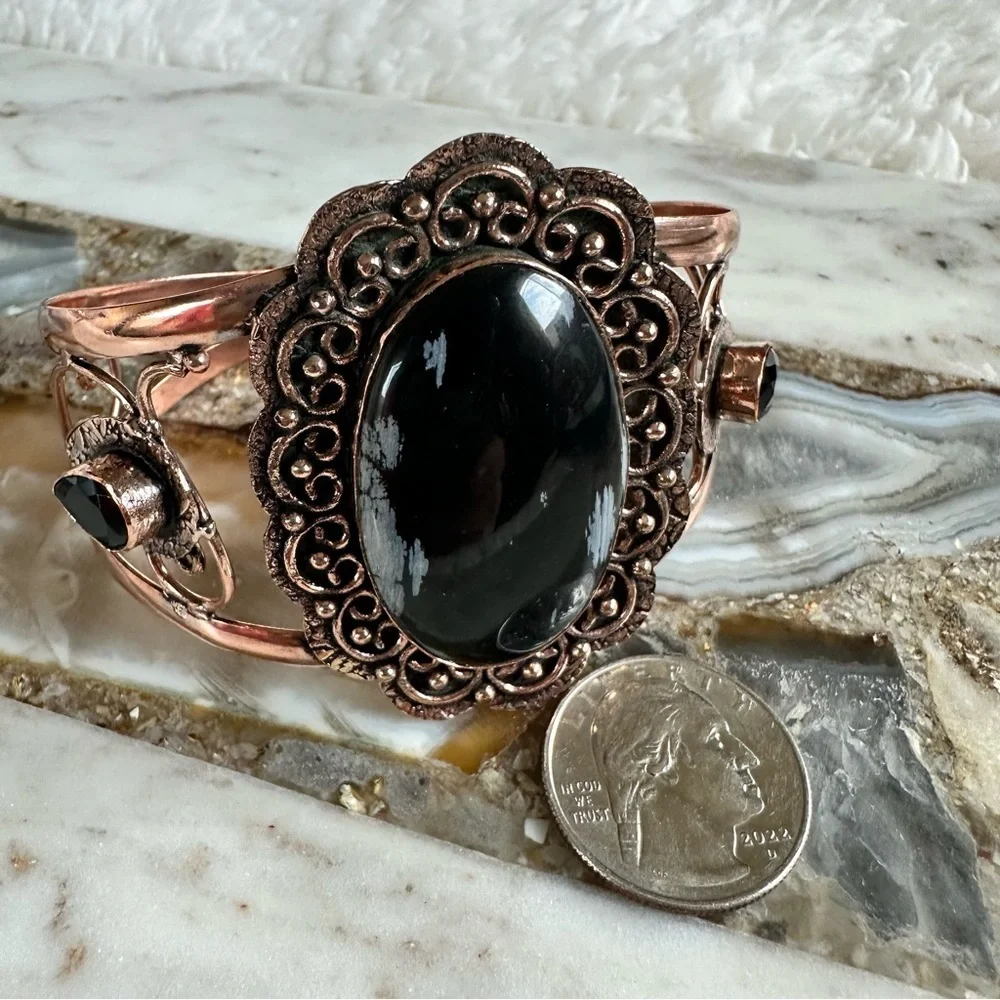 2146 Vintage-Inspired Black Stone and Copper Bracelet